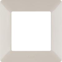 754047 Legrand фото