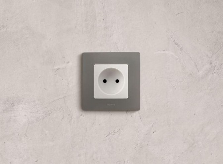Legrand (группа IEK) 672220